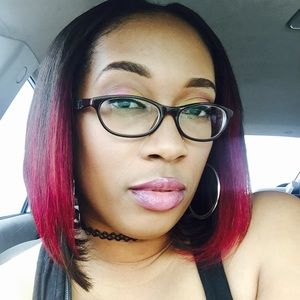 Meet your Posher, Laneshia